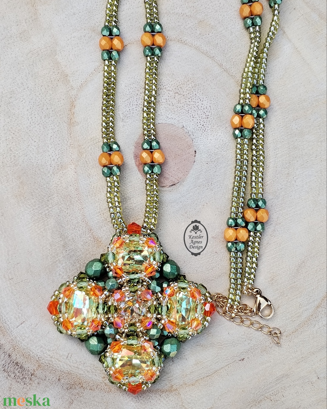 DIY- tutorial, Négyszögletes, csillogó medál minta, gyöngyfűzési útmutató  - diy (csináld magad) - fűzésminták - Meska.hu