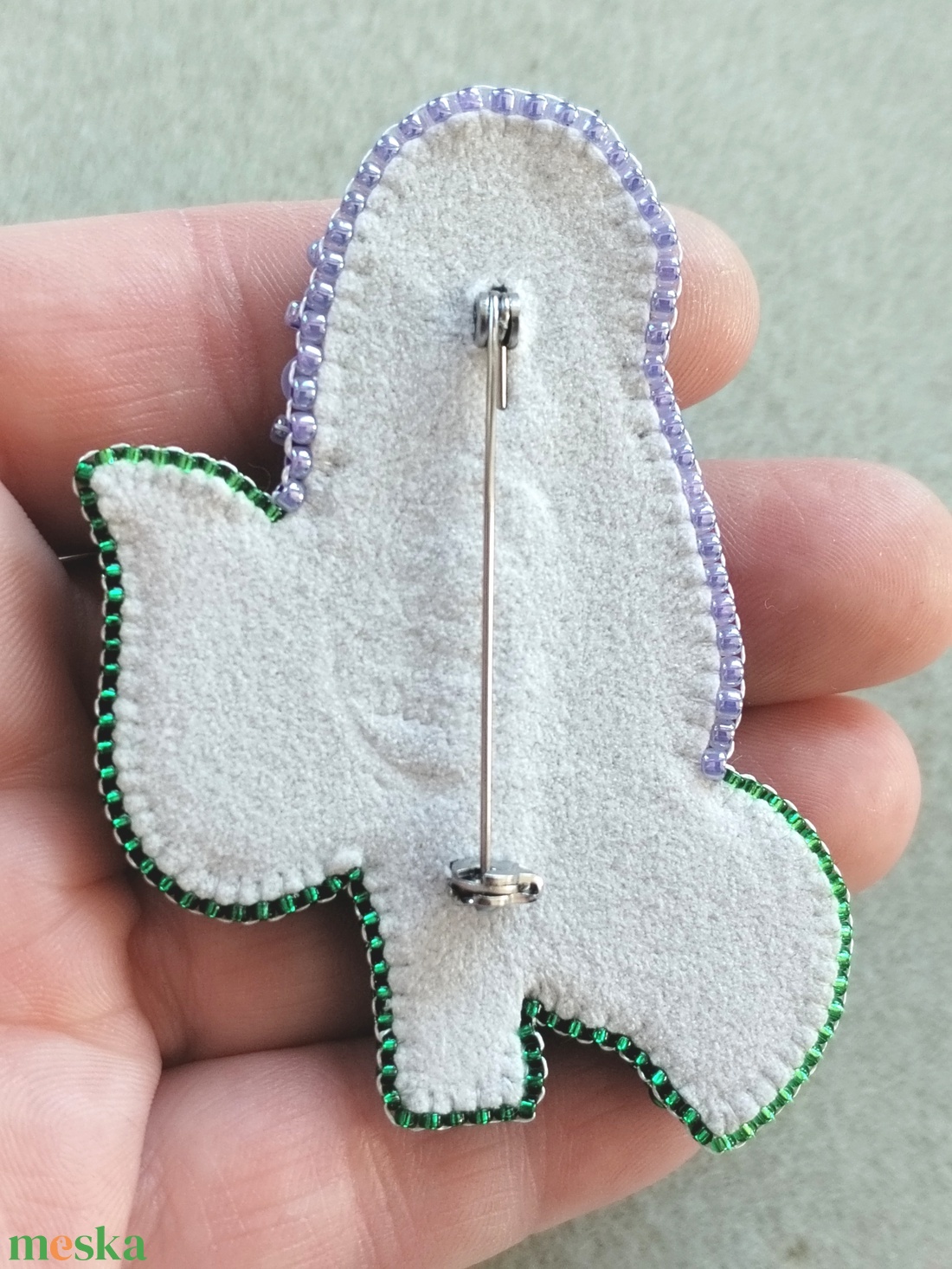 Orgona bross, hímzett virág kitűző, 3d hímzés, egyedi ajándék ötlet  - ékszer - kitűző és bross - Meska.hu