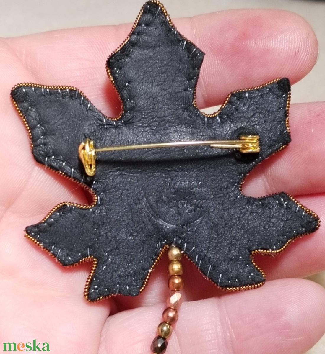 DIY Kit Gyöngyhímző készlet, hímzett őszi falevél bross, színes őszi kitűző, csináld magad ékszer - diy (csináld magad) - egységcsomag - Meska.hu