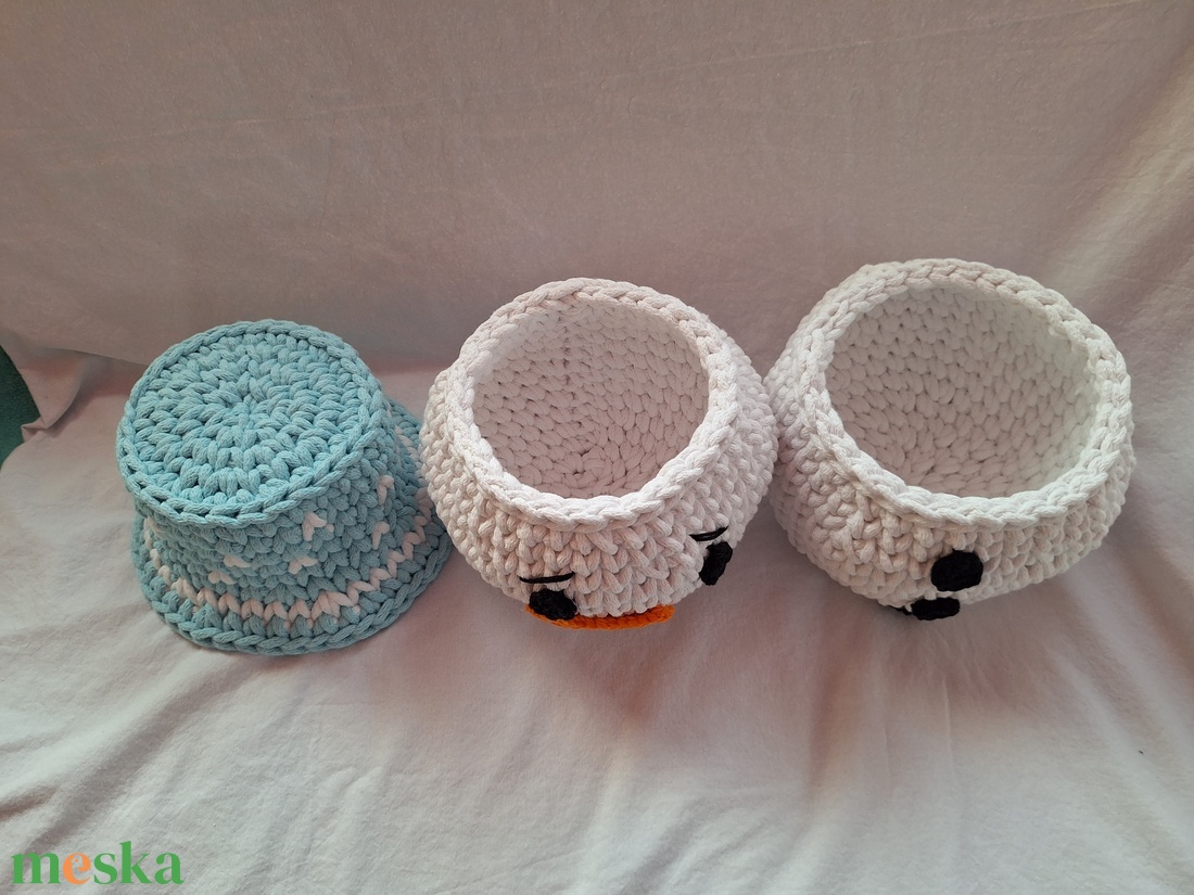 Horgolt hóember  - karácsony - karácsonyi lakásdekoráció - karácsonyi manók, figurák - Meska.hu