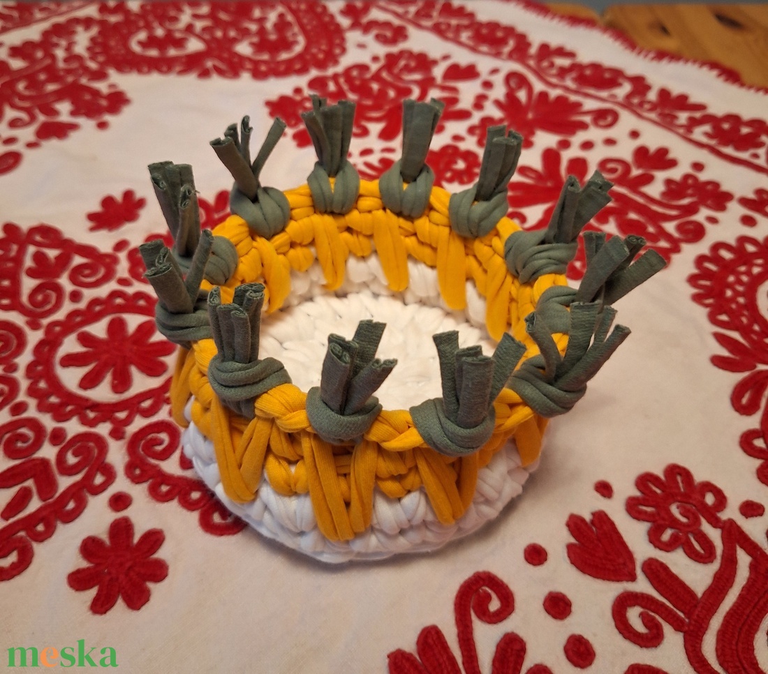 Sárgarépás bármitartó  - ünnepi díszek, dekorációk - húsvéti díszek és dekorációk - húsvéti asztaldíszek - Meska.hu