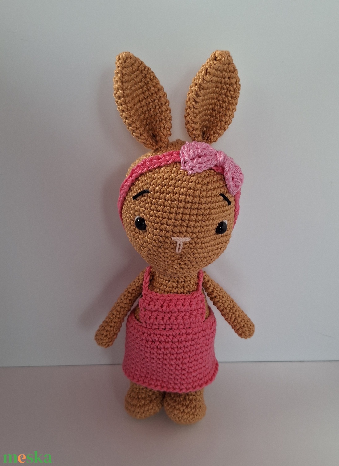 Horgolt nyuszilány  - baba - mama - baba játékok - szundikendő, alvóka - Meska.hu