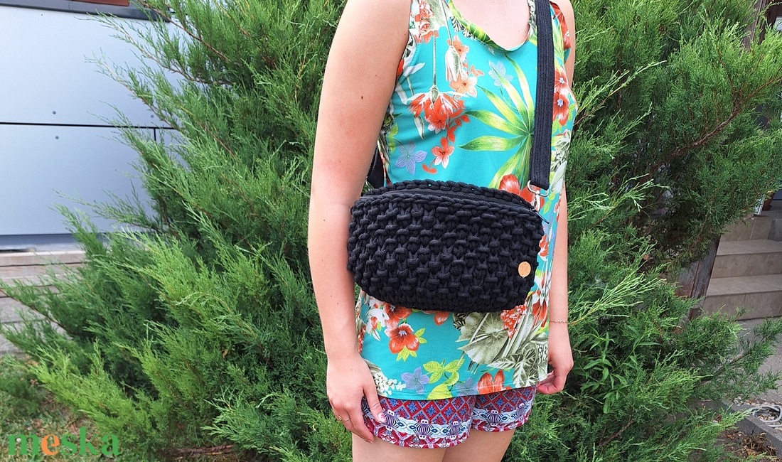 Horgolt crossbody táska  - táska & tok - kézitáska & válltáska - vállon átvethető táska - Meska.hu