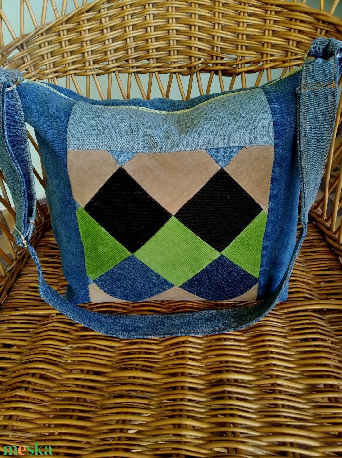 Patchwork, kockás, cipzáras farmer átvetős/válltáska, bevásárlótáska - táska & tok - kézitáska & válltáska - vállon átvethető táska - Meska.hu Patchwork, kockás, cipzáras farmer átvetős/válltáska, bevásárlótáska - táska & tok - kézitáska & válltáska - vállon átvethető táska - Meska.hu