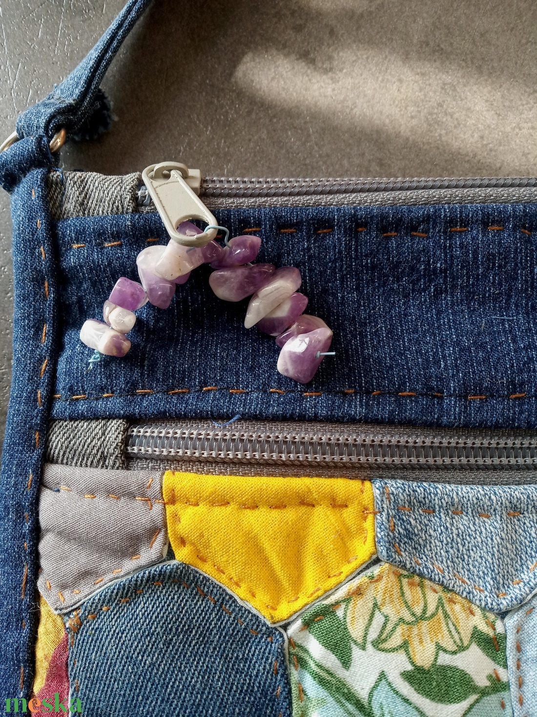 Kézi tűzéssel díszített, átvetős (crossbody) táska - táska & tok - kézitáska & válltáska - vállon átvethető táska - Meska.hu Kézi tűzéssel díszített, átvetős (crossbody) táska - táska & tok - kézitáska & válltáska - vállon átvethető táska - Meska.hu