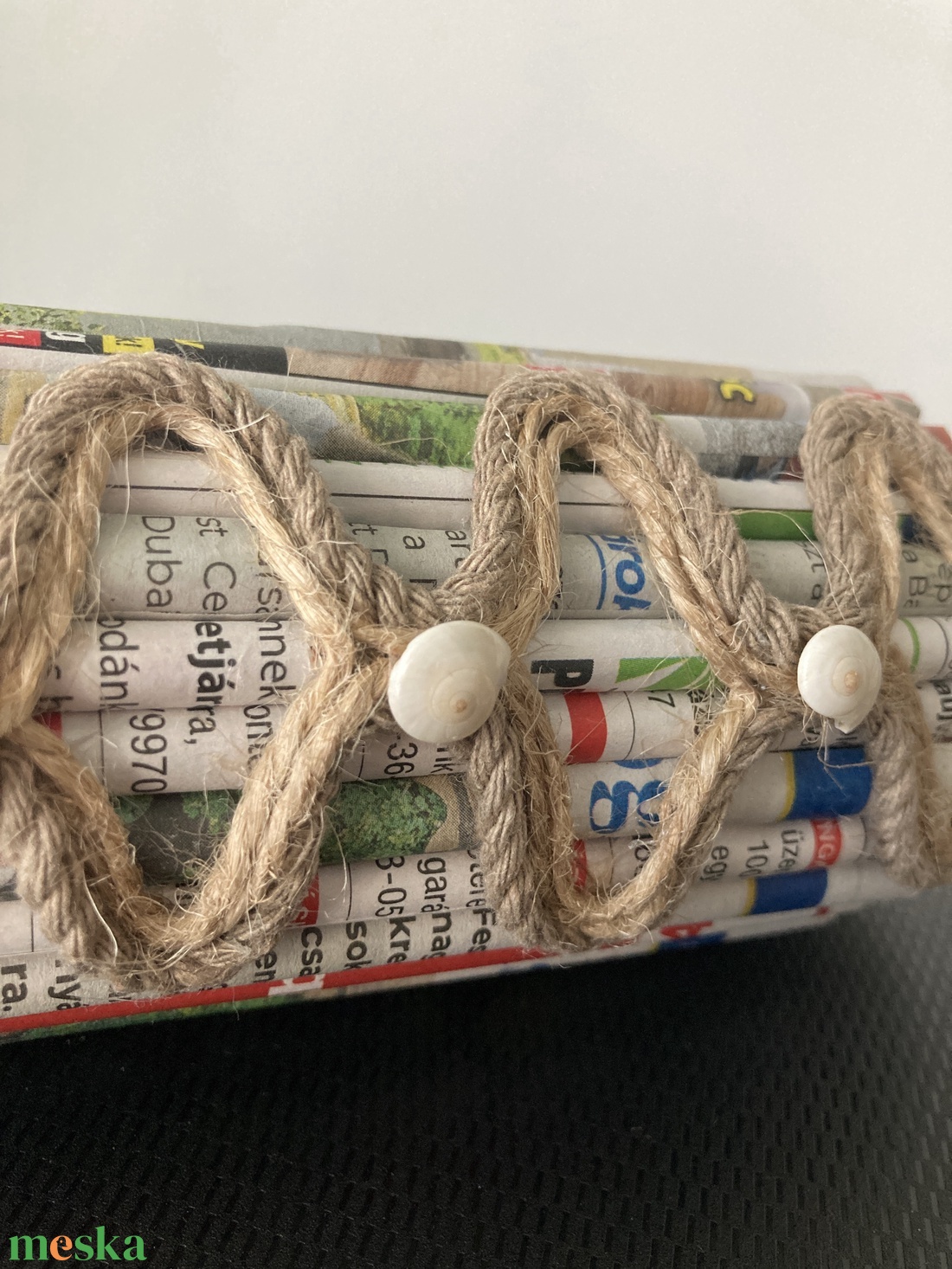 Dekoratív, egyedi váza - otthon & életmód - dekoráció - virágdísz és tartó - virágtartó - Meska.hu