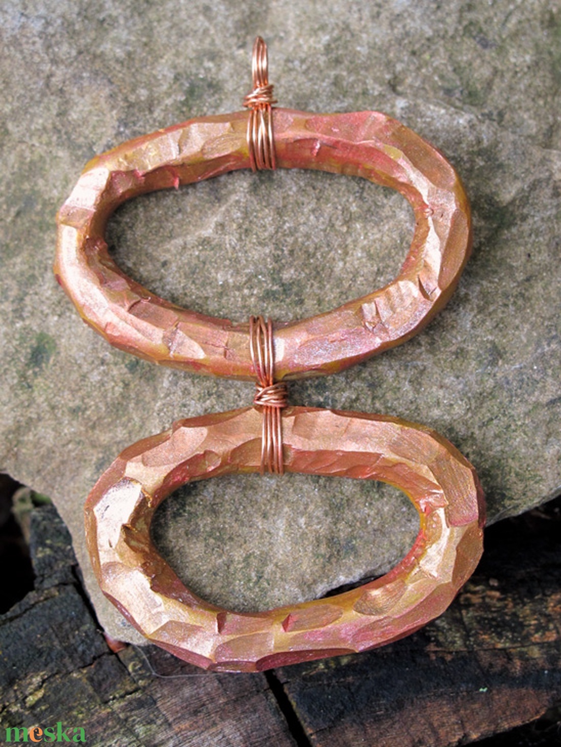 Faragott láncszem medál, Rózsaarany rosegold vörösréz, Egyedi kézzel formázott Statement nyaklánc, puha rojtos horgolt - ékszer - nyaklánc - statement nyaklánc - Meska.hu