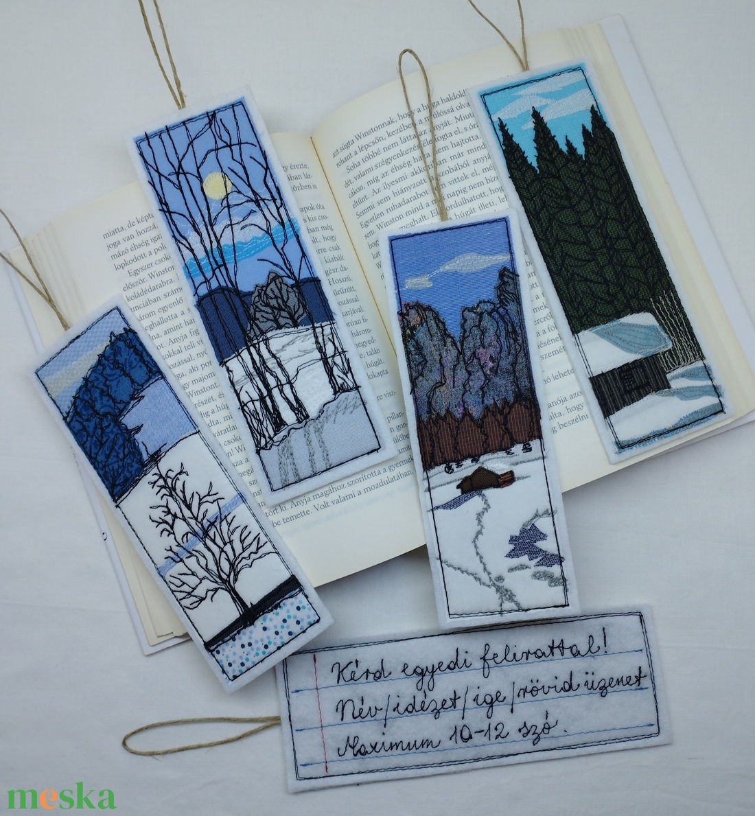 Könyvjelző egyedi felirattal, textilből varrva  - könyv & zene - könyvjelző - Meska.hu