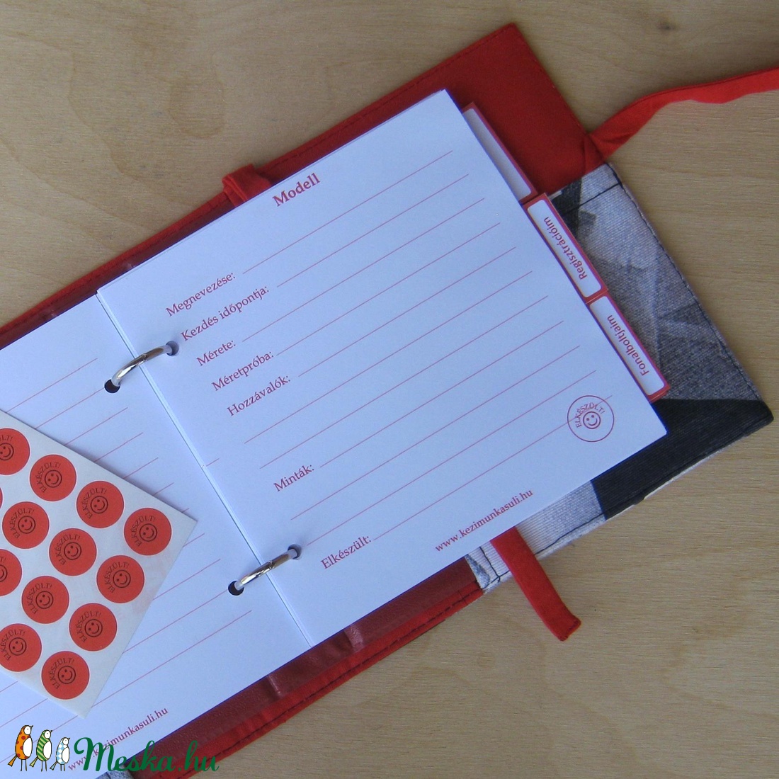 Marilyn kézimunka füzet - piros -  - Meska.hu