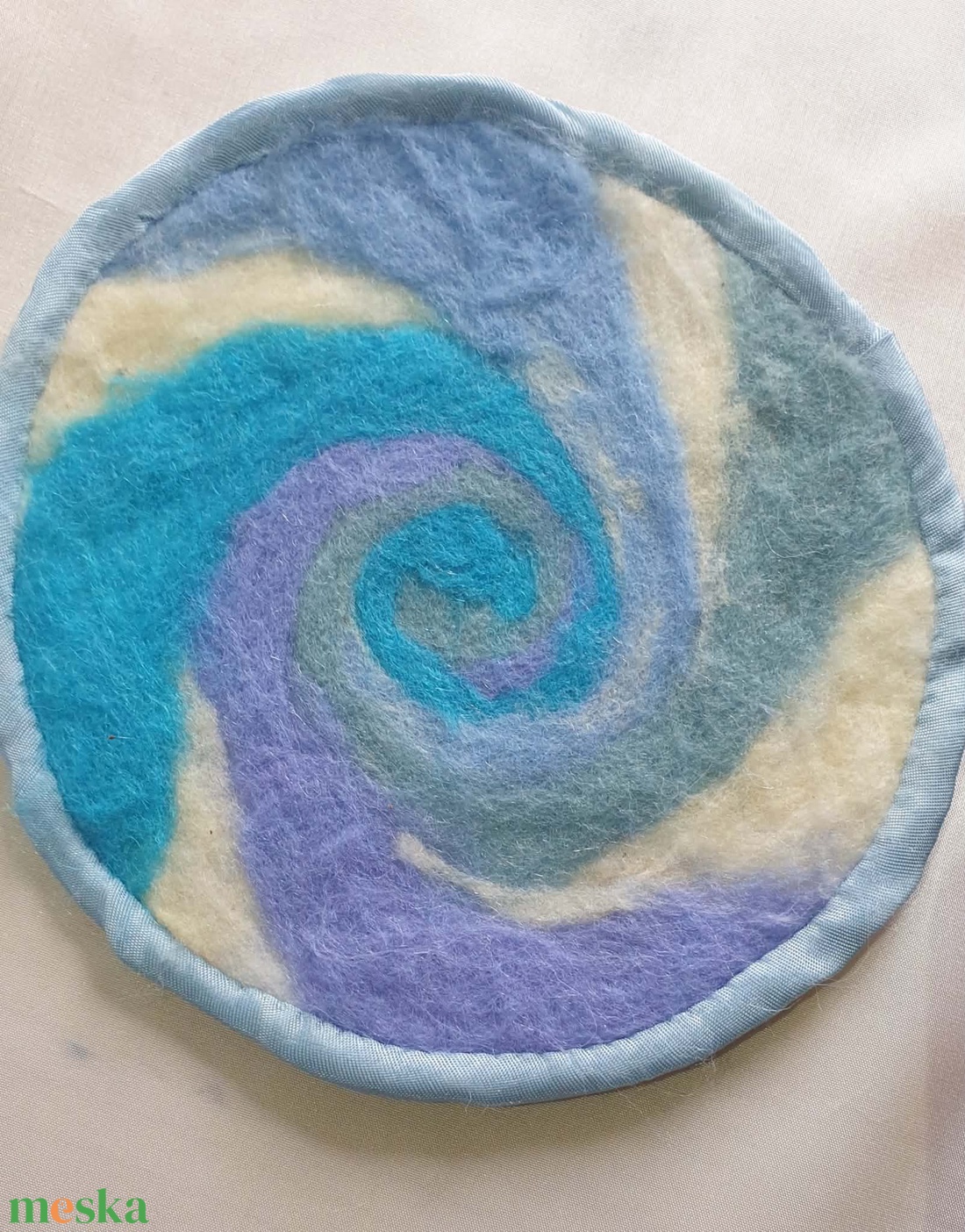 Áramlás - kézzel készült nemez poháralátét - otthon & életmód - konyhafelszerelés, tálalás - tálalás - tányér- és poháralátét - Meska.hu