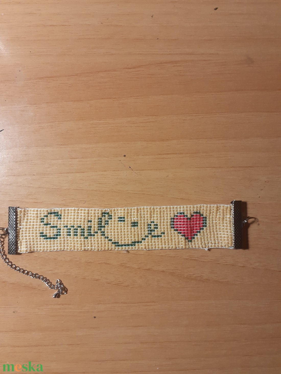 Smile gyöngyszövött karkötő - ékszer - karkötő - gyöngyös karkötő - Meska.hu Smile gyöngyszövött karkötő - ékszer - karkötő - gyöngyös karkötő - Meska.hu