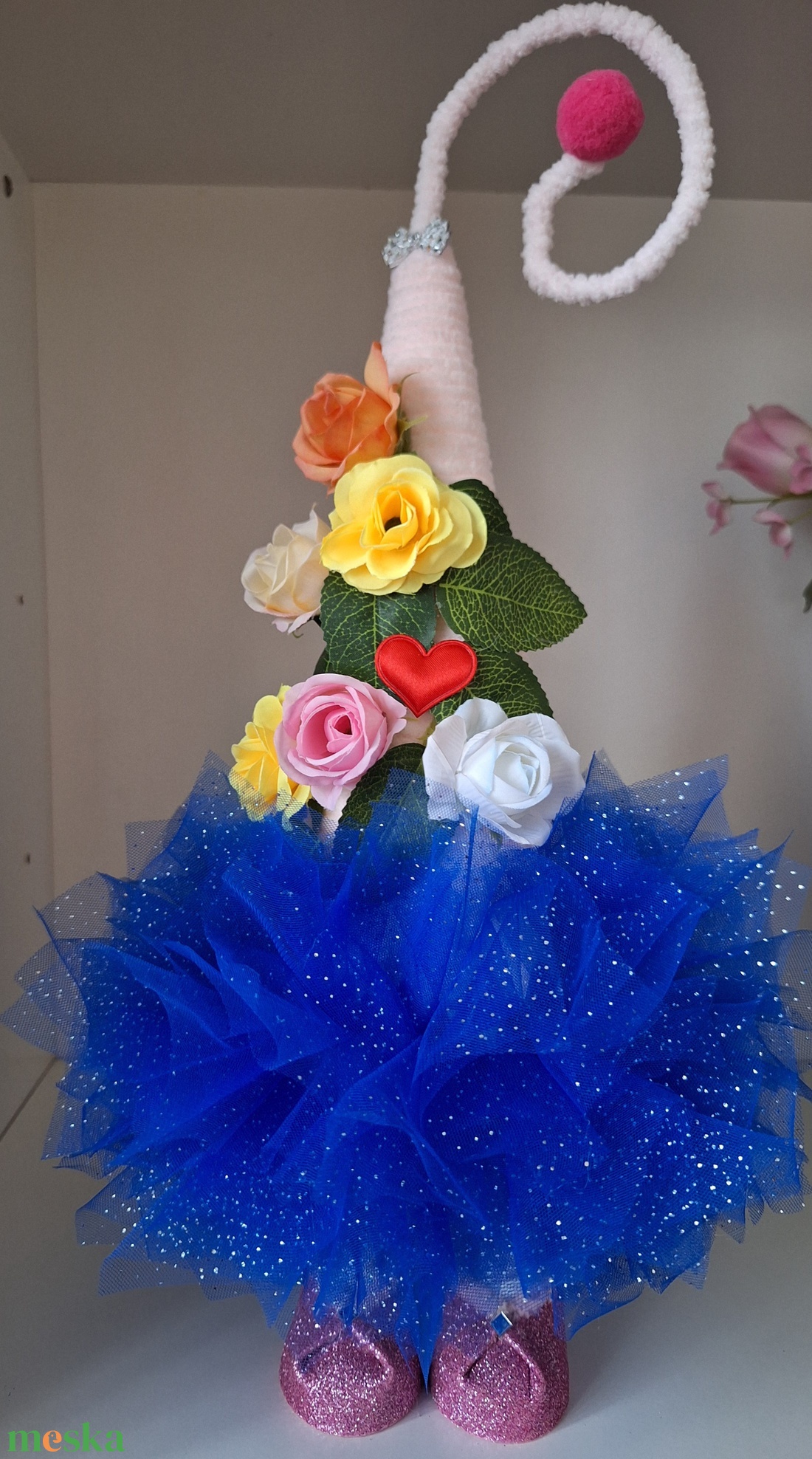 Rózsás-szivecskés kék tüllszoknyás manó - otthon & életmód - dekoráció - manók - Meska.hu