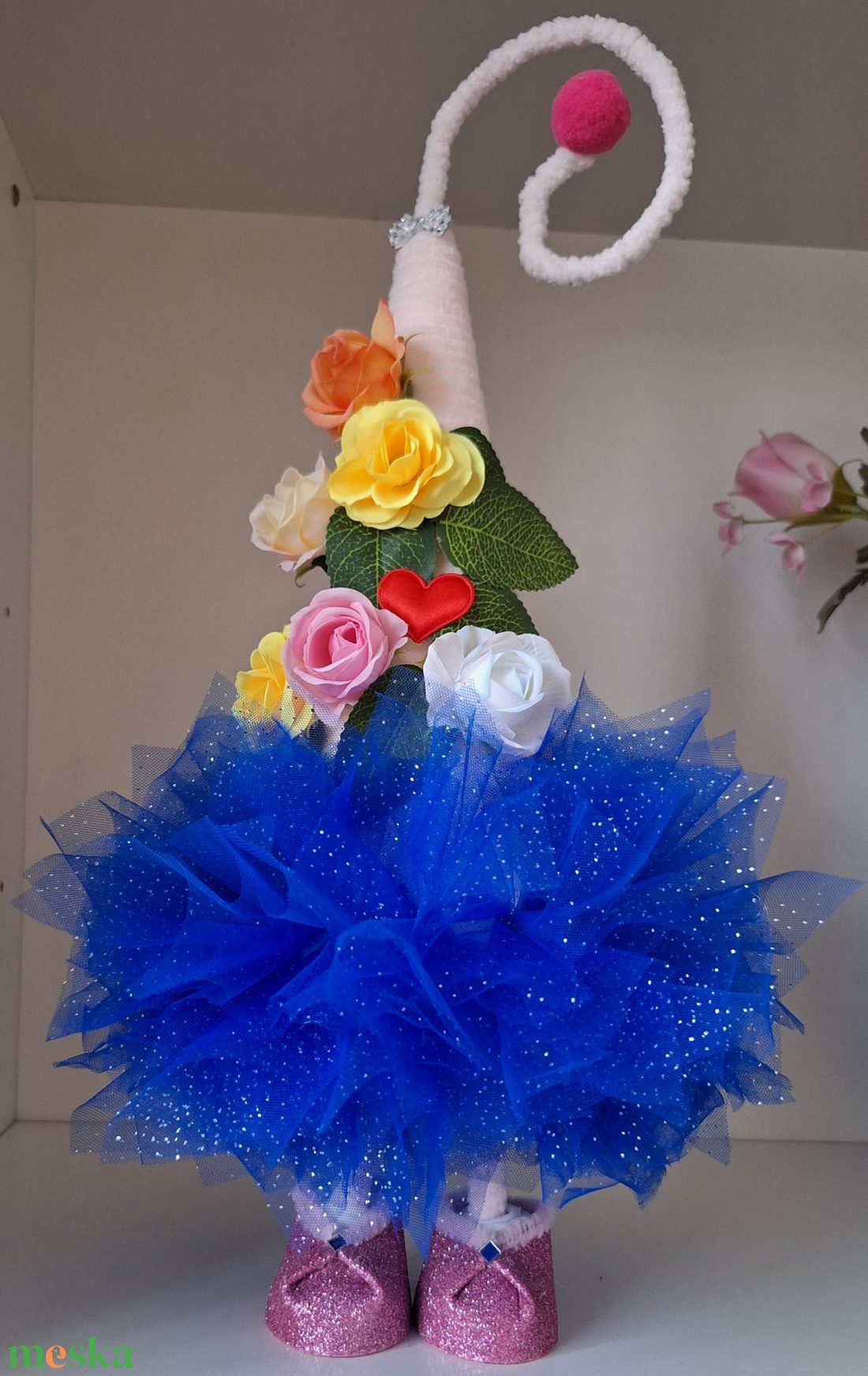 Rózsás-szivecskés kék tüllszoknyás manó - otthon & életmód - dekoráció - manók - Meska.hu