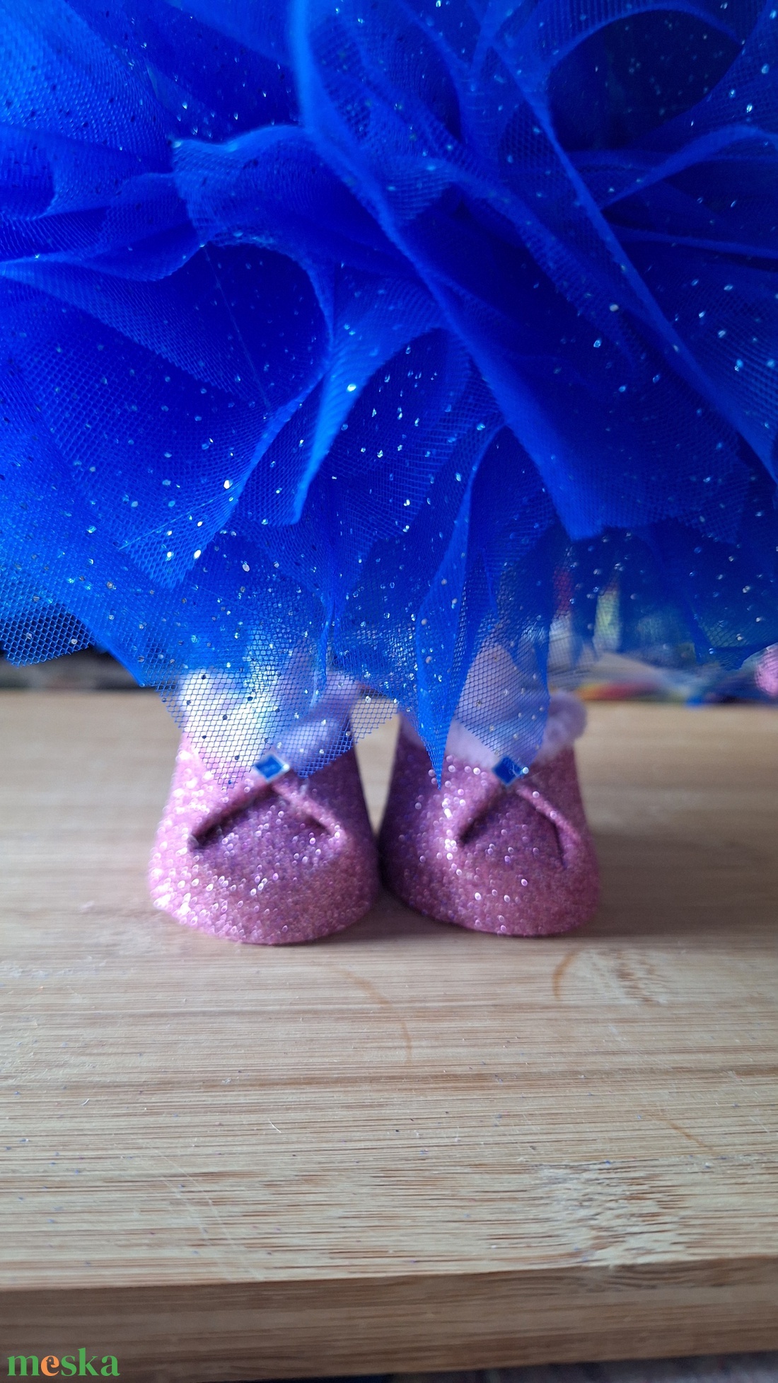 Rózsás-szivecskés kék tüllszoknyás manó - otthon & életmód - dekoráció - manók - Meska.hu