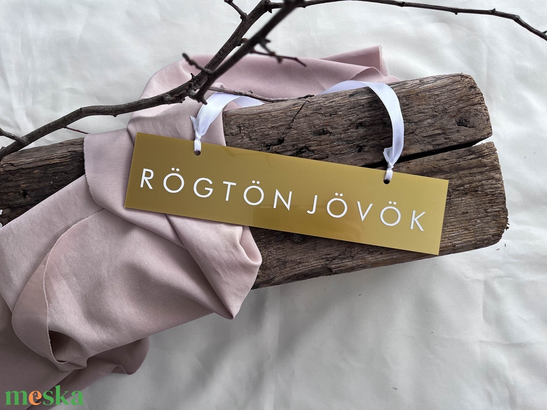 Arany nyitva-zárva tábla, rögtön jövök tábla - otthon & életmód - dekoráció - ajtó- és ablak dekoráció - ajtótábla - Meska.hu