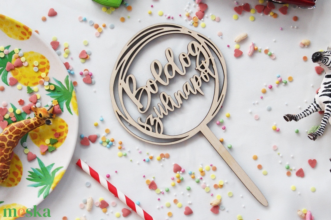 Születésnapi tortabeszúró - otthon & életmód - papír, írószer - ajándékozás kellékei - papírtorta - Meska.hu