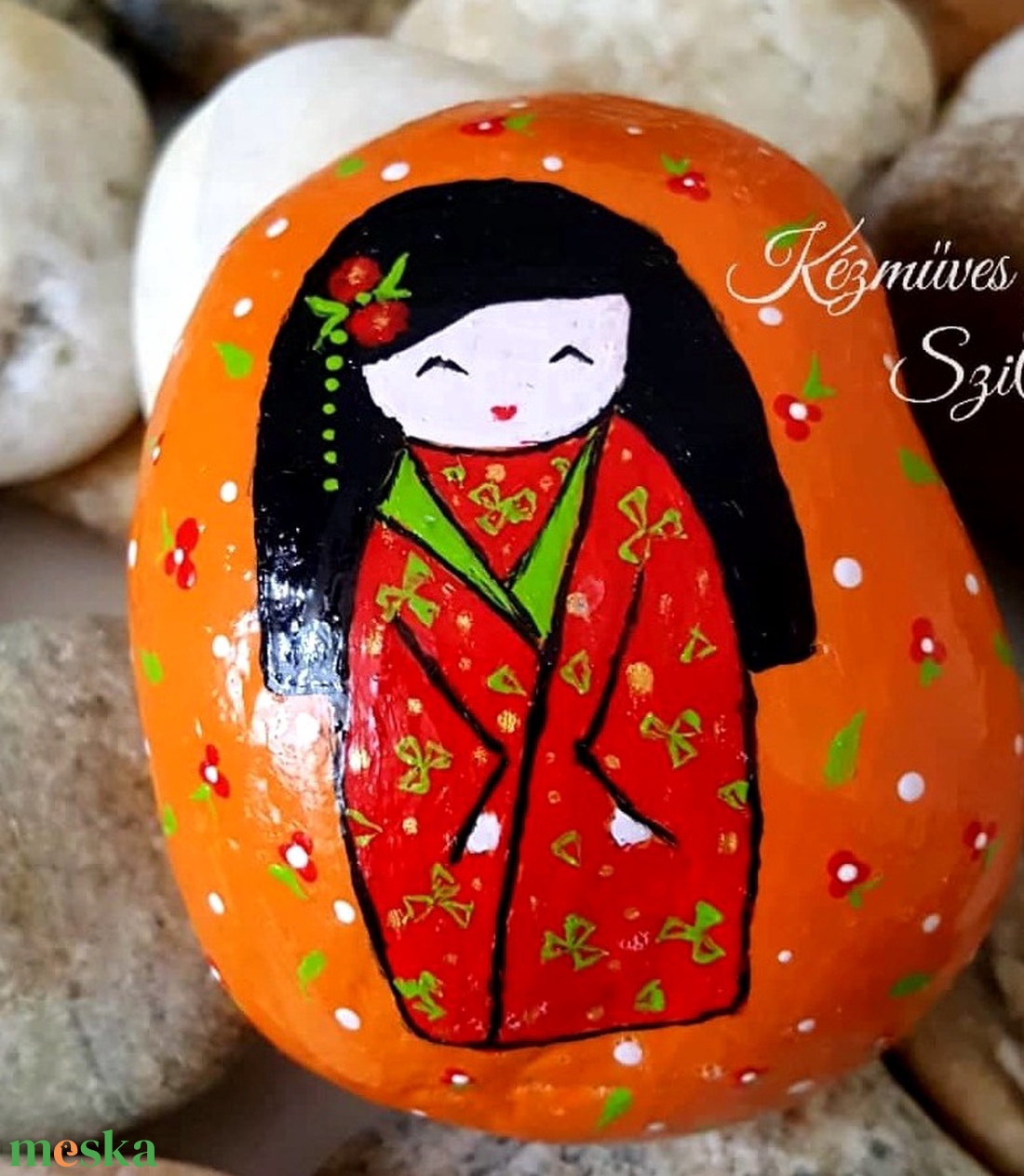 Japán babás kézzel festett ajándék kő - otthon & életmód - dekoráció - asztal és polc dekoráció - kavics & kő - Meska.hu Japán babás kézzel festett ajándék kő - otthon & életmód - dekoráció - asztal és polc dekoráció - kavics & kő - Meska.hu