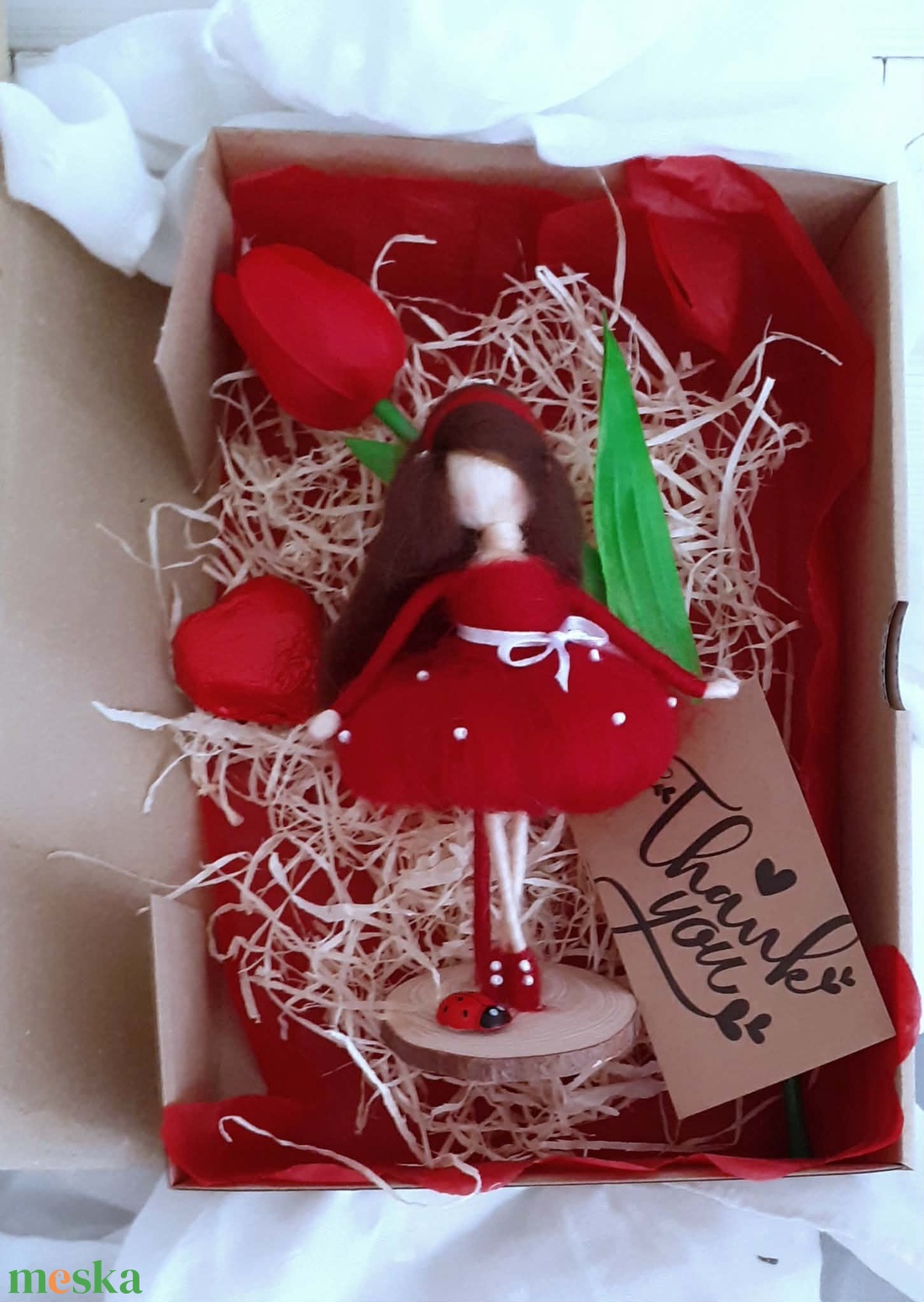 Anyák napi ajándék doboz waldorf Babóval - otthon & életmód - dekoráció - dekoratív figurák és szobrok - Meska.hu