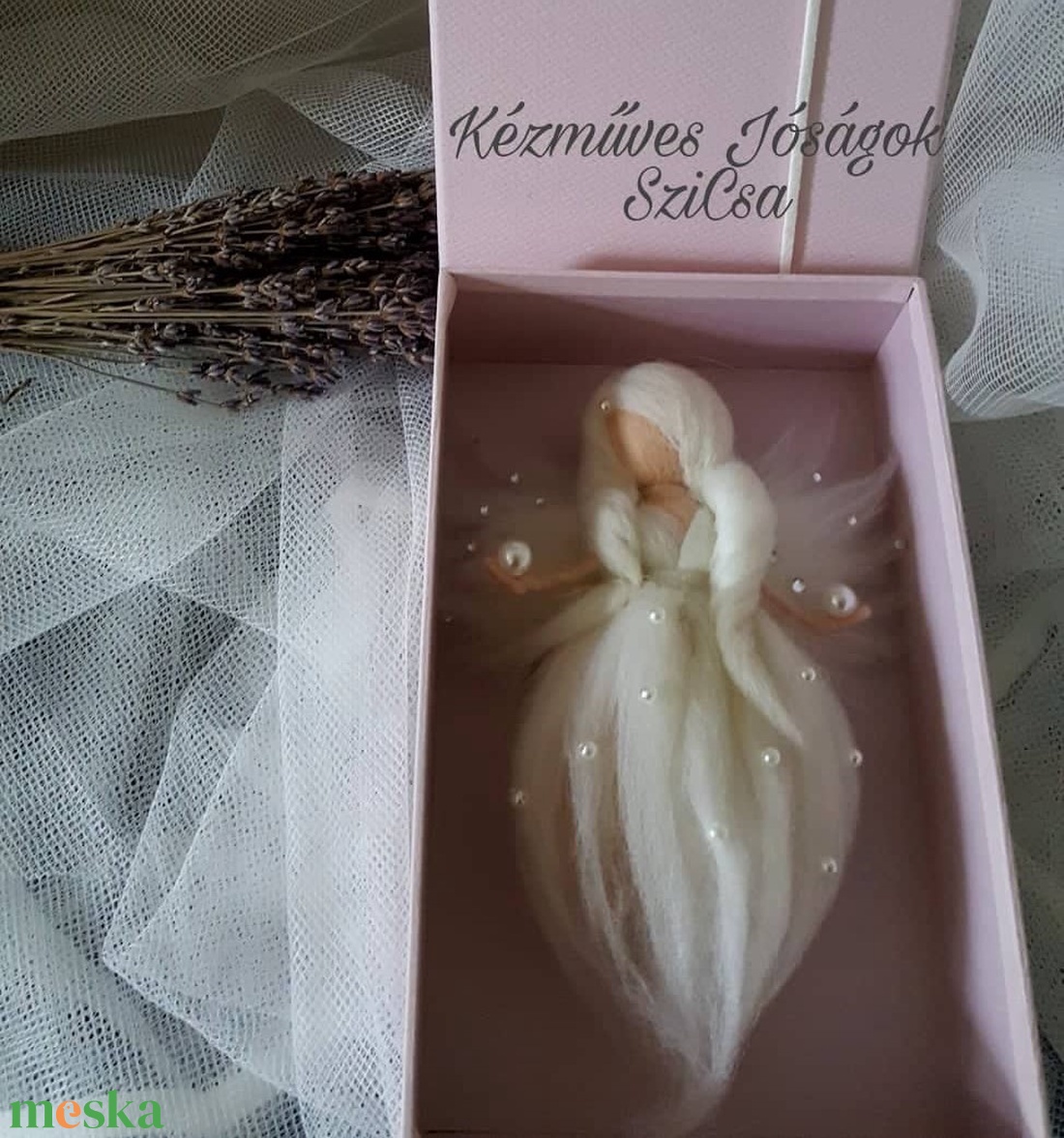 Waldorf tűnemezelt gyapjú angyal 18cm - otthon & életmód - dekoráció - dekoratív figurák és szobrok - Meska.hu