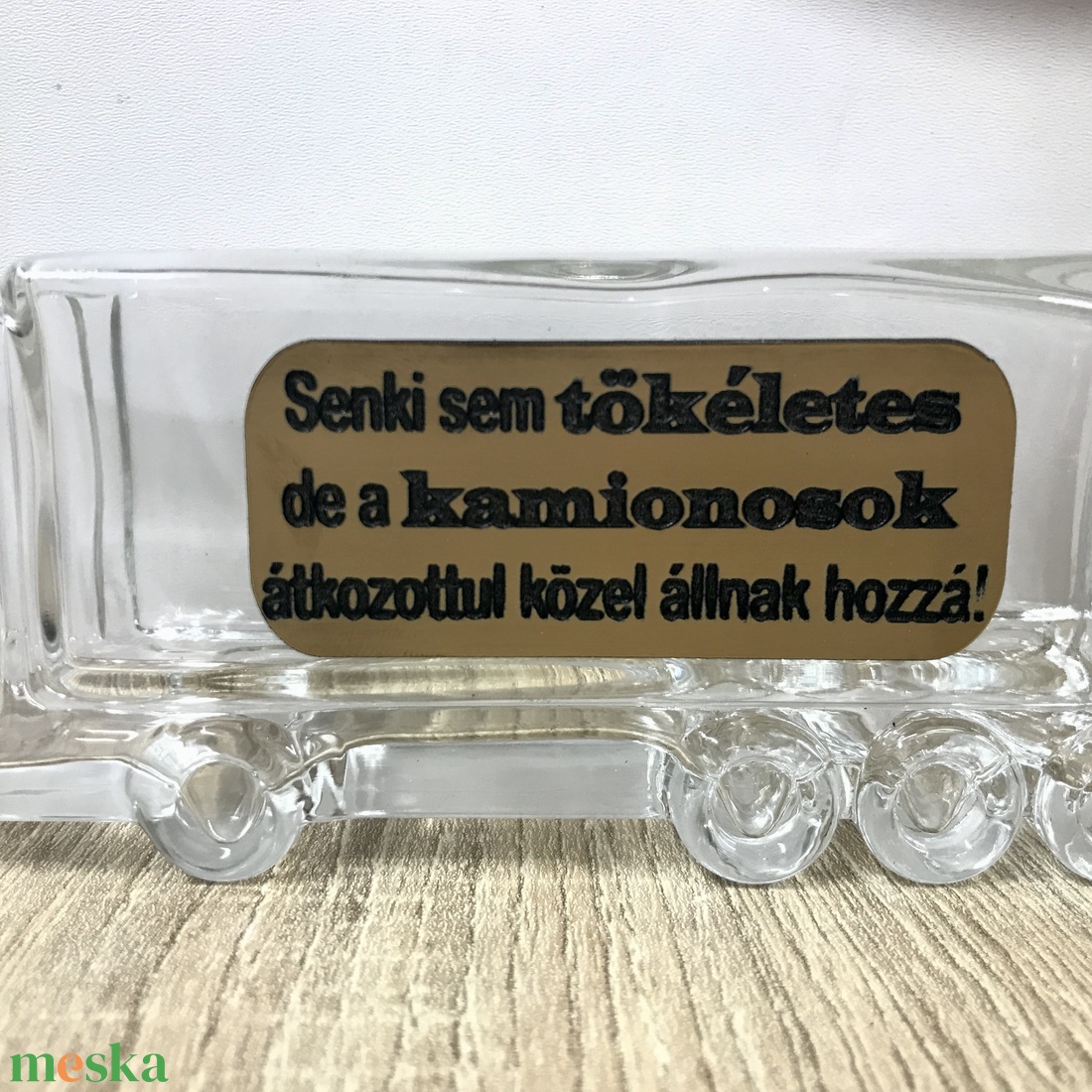 Kamion alakú üveg ajándék kamionosoknak - otthon & életmód - dekoráció - asztal és polc dekoráció - díszüveg - Meska.hu Kamion alakú üveg ajándék kamionosoknak - otthon & életmód - dekoráció - asztal és polc dekoráció - díszüveg - Meska.hu