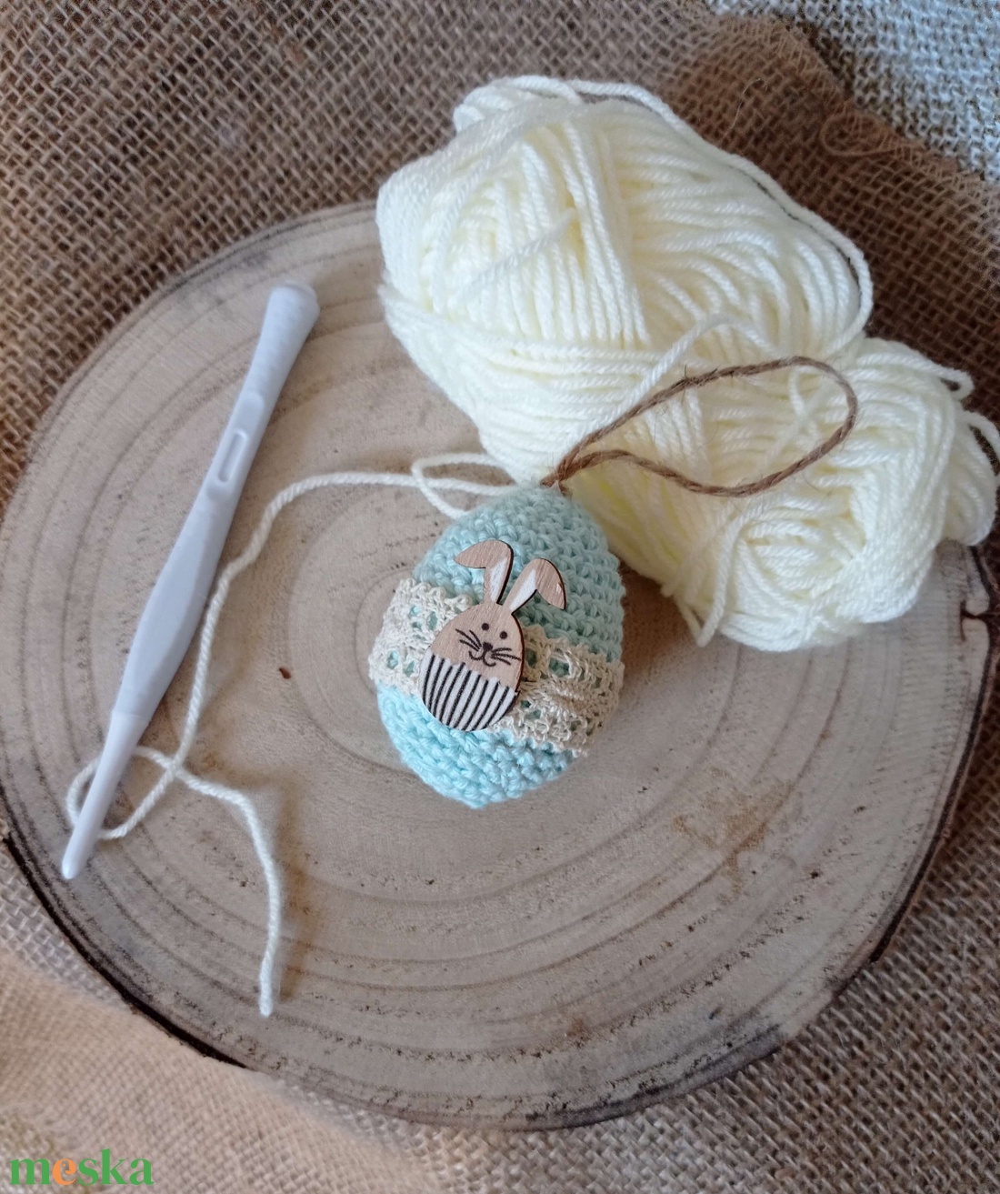 Horgolt tojás akasztózsinórral - otthon & életmód - dekoráció - asztal és polc dekoráció - asztaldísz - Meska.hu