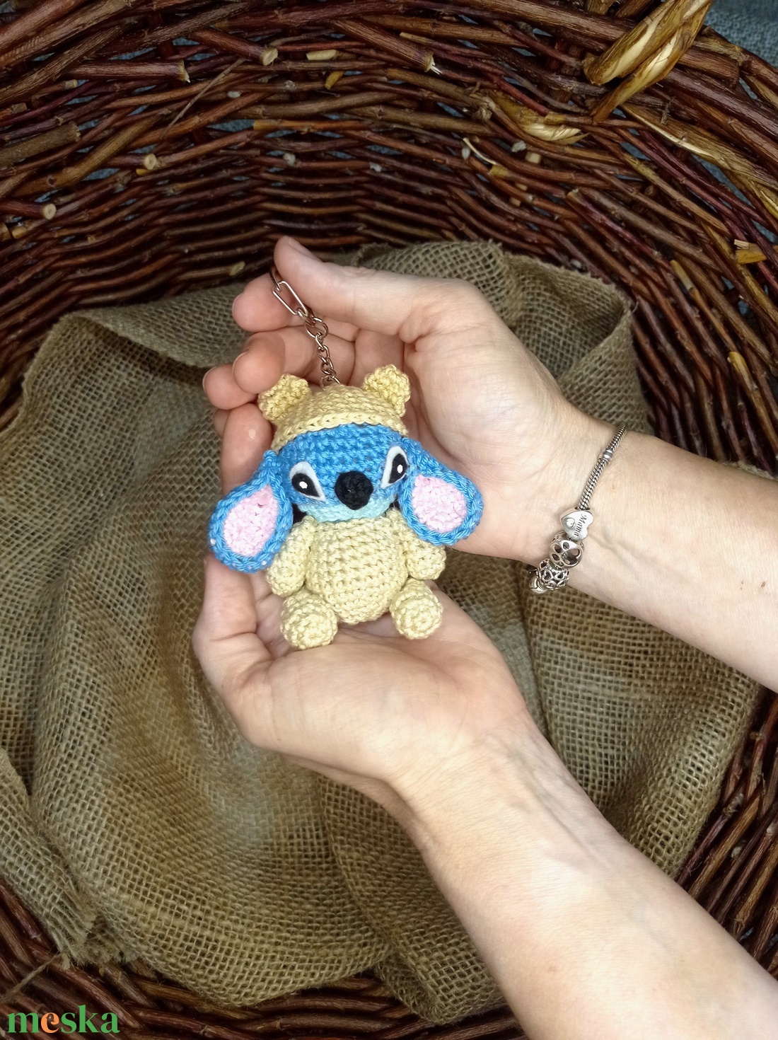 Mini Stitch horgolt kulcstartó - táska & tok - kulcstartó & táskadísz - kulcstartó - Meska.hu