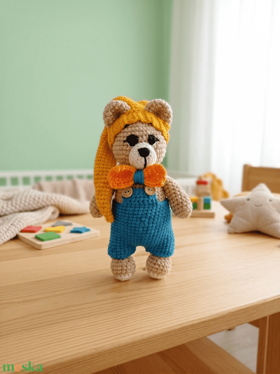 Horgolt maci kertésznadrággal, sapkával - játék & sport - plüssállat & játékfigura - maci - Meska.hu