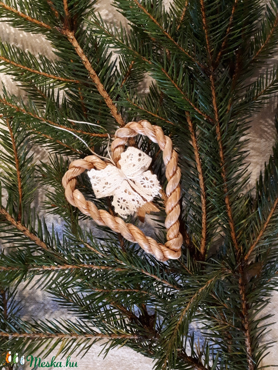 Karácsonyi díszek, fonott gyékényszív csipkés masnival (4 db / csomag)- természetes dekoráció  - karácsony - Meska.hu