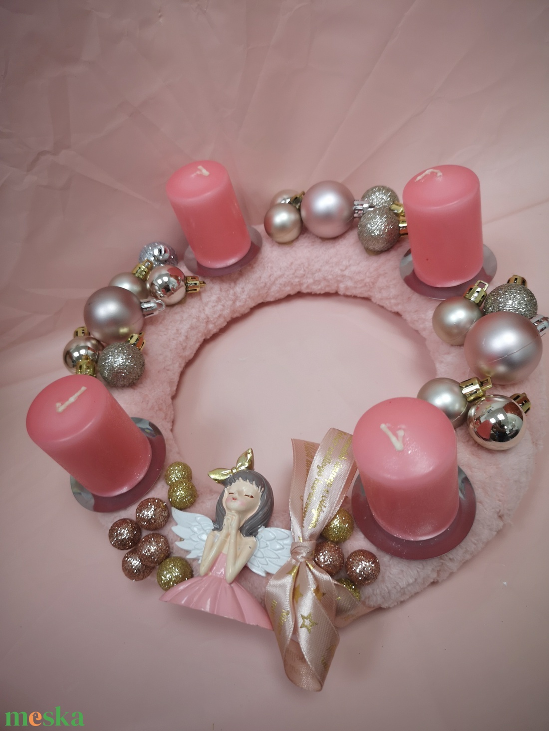 Karácsonyi dekoráció. Rózsaszín angyalkás adventi koszorú  - karácsony - adventi díszek - adventi koszorú - Meska.hu