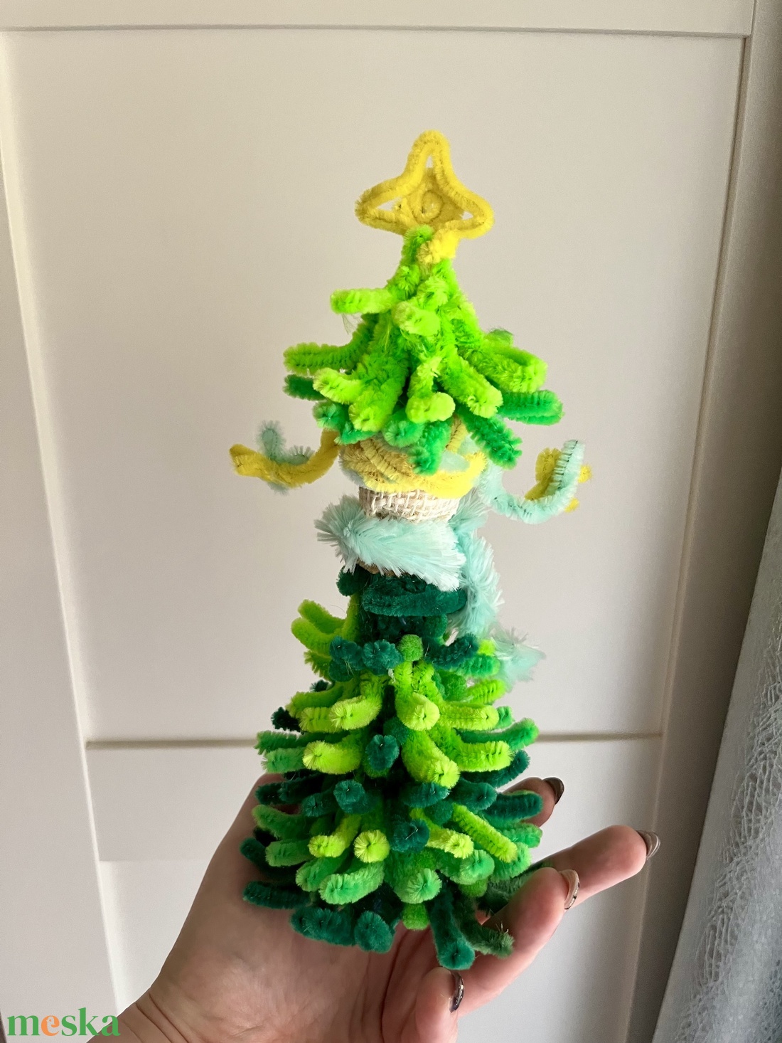 Karácsonyfa kislány - karácsony - karácsonyi lakásdekoráció - karácsonyi lakásdíszek - Meska.hu