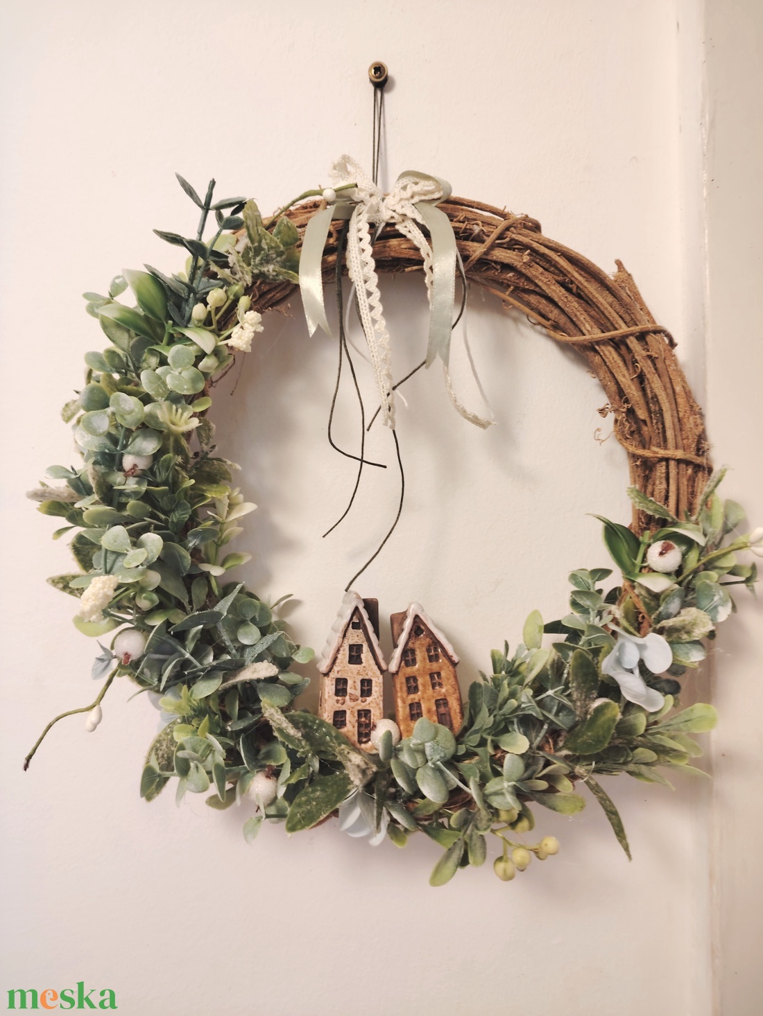 Házikós havas-jeges kopogtató  - otthon & életmód - dekoráció - ajtó- és ablak dekoráció - ajtódísz & kopogtató - Meska.hu