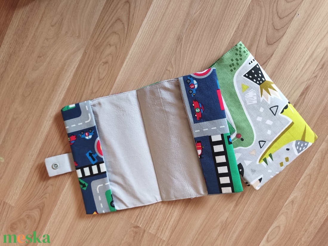 Egészségügyi kiskönyv borító - baba - mama - babaemlékek - egészségügyi kiskönyv borító - Meska.hu