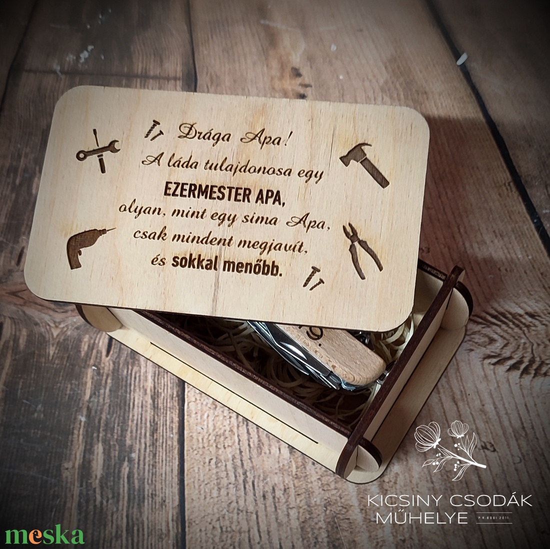 Gravirozott bicska fa díszdobozban - esküvő - emlék & ajándék - szülőköszöntő ajándék - Meska.hu Gravirozott bicska fa díszdobozban - esküvő - emlék & ajándék - szülőköszöntő ajándék - Meska.hu