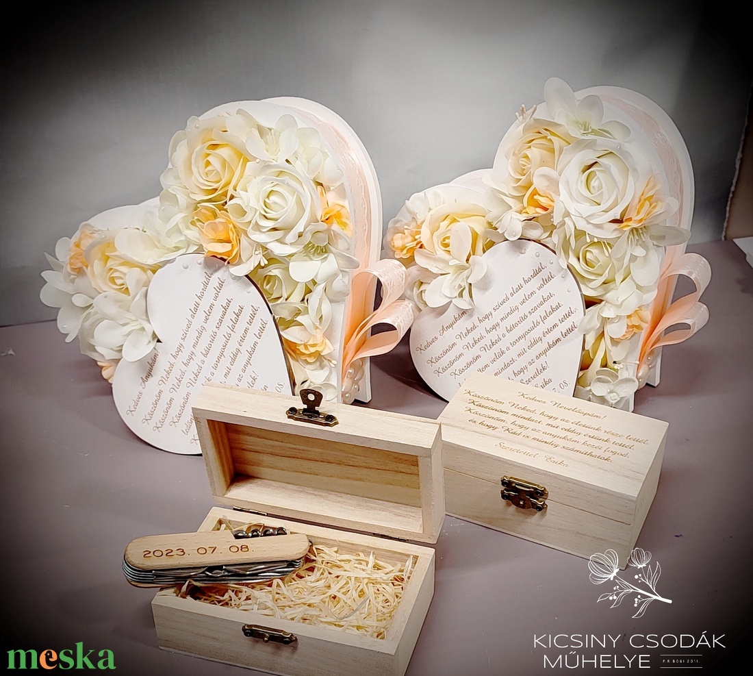 Szülőköszöntő esküvőre � virágos szív díszdoboz, egyedi felirattal örömszülőknek, nagyszülőknek, Köszönő ajándék - esküvő - emlék & ajándék - szülőköszöntő ajándék - Meska.hu
