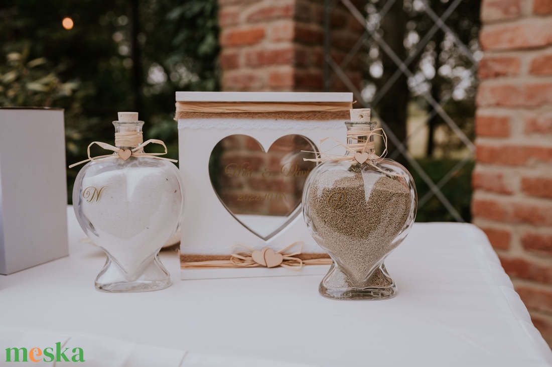 Esküvői homokceremónia emlékdoboz � szív ablakos, névre szóló � rusztikus esküvői dekor, szertartás kellék, örök emlék - esküvő - emlék & ajándék - nászajándék - ceremónia szett - Meska.hu