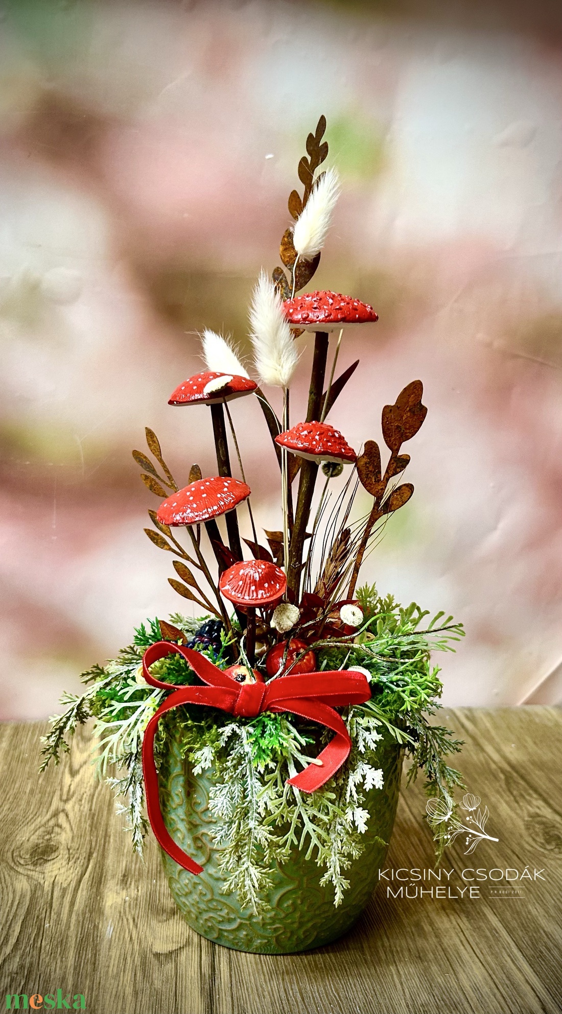 Kerámia gombás őszi asztaldísz fém virágokkal, kézműves dekor kaspóban - otthon & életmód - virágdekoráció - virágdíszek - virágdísz kaspóban - Meska.hu