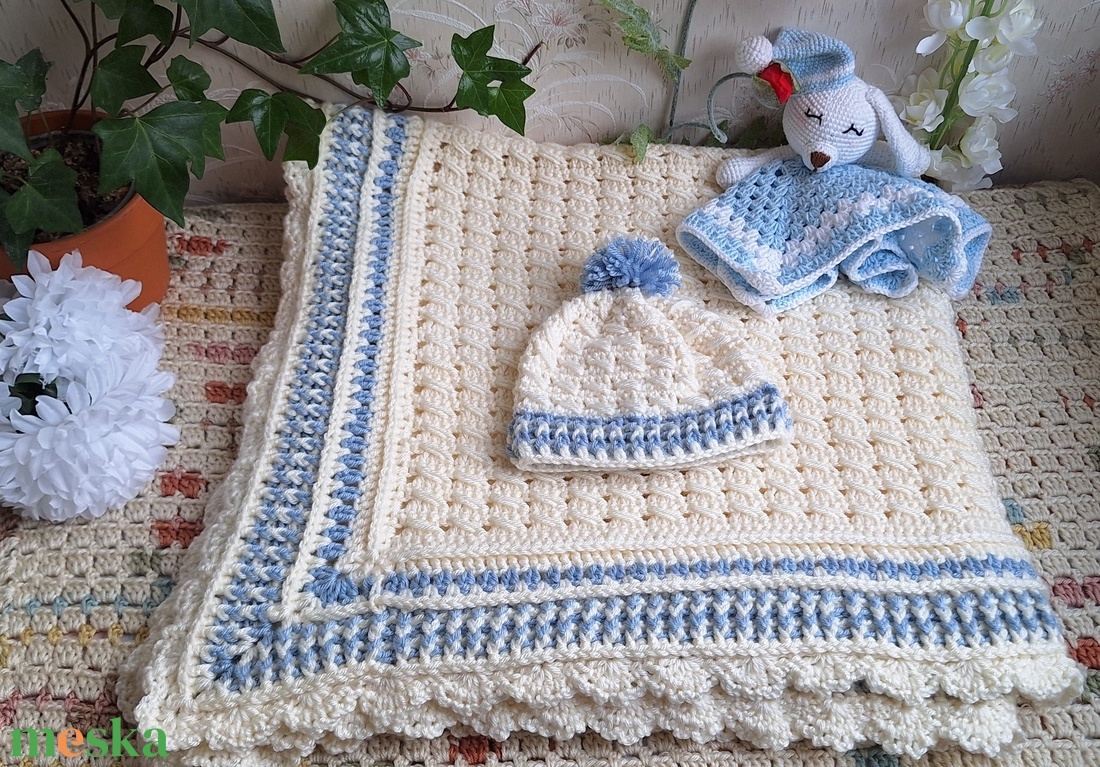 Babatakaró ivory és babkék színben, sapkával  - baba - mama - baba ágynemű - babatakaró, gyerek pléd - Meska.hu