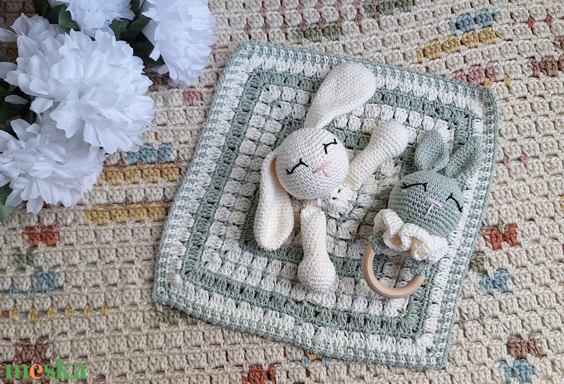 Ivory nyuszi szundikendő és rágókával - baba - mama - baba játékok - szundikendő, alvóka - Meska.hu