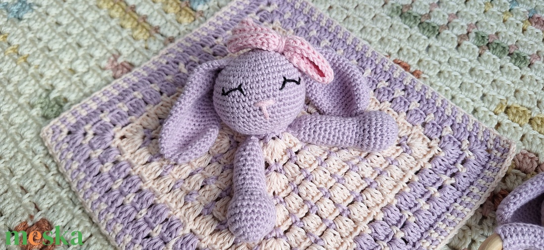 Lila nyuszi szundikendő és rágókával - baba - mama - baba játékok - szundikendő, alvóka - Meska.hu