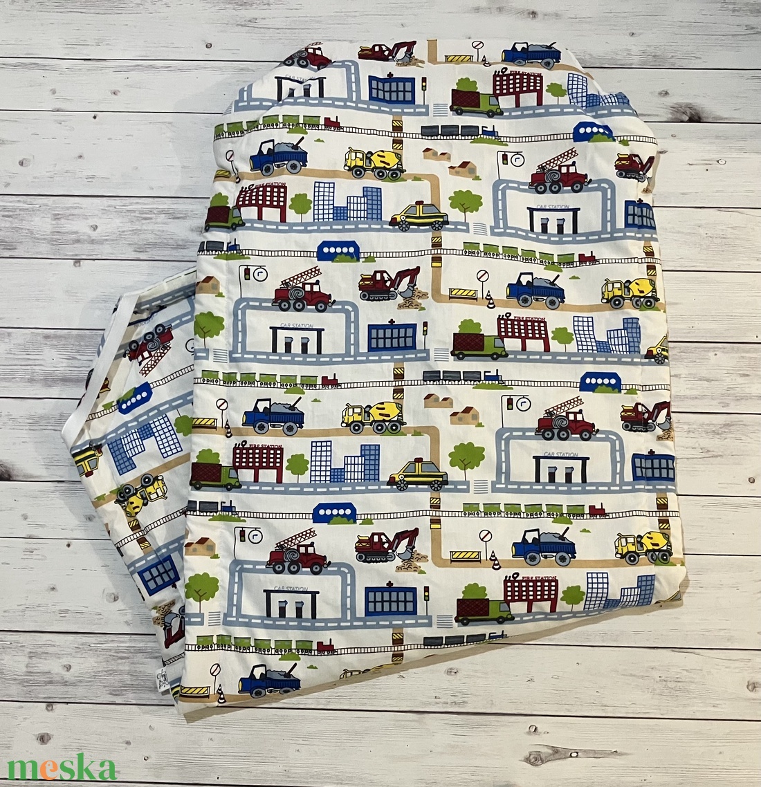 Autós városos ovis vagy kisgyermek ágynemű szett + ovizsák tornazsák szett + derékalj  - játék & sport - ovis felszerelés - ovis szett - Meska.hu