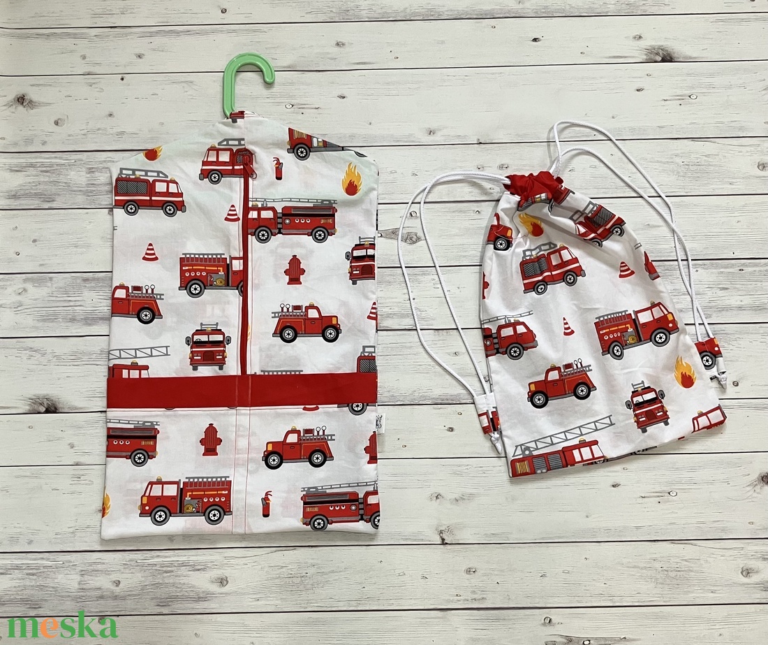 Tűzoltó autós ovizsák és tornazsák szett - játék & sport - ovis felszerelés - ovis zsák - Meska.hu