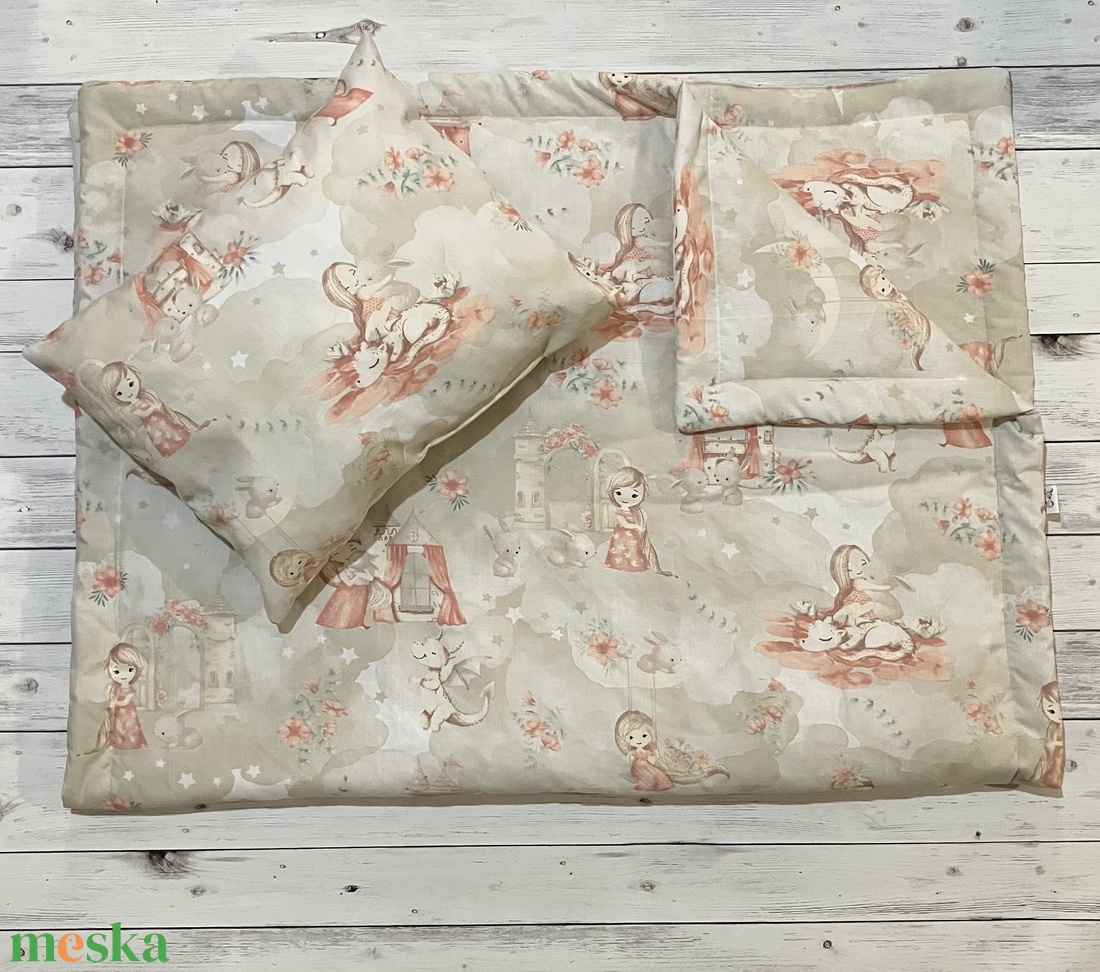 Kislány mintás ovis vagy kisgyermek ágynemű + ovizsák tornazsák szett + derékalj - játék & sport - ovis felszerelés - ovis szett - Meska.hu