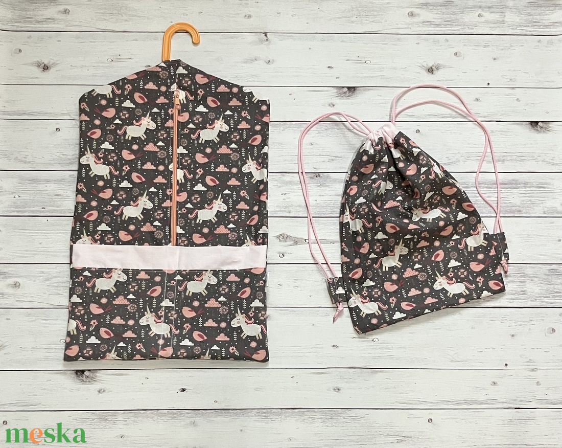 Unikornis mintás ovizsák és tornazsák szett, pompom dekorral - játék & sport - ovis felszerelés - ovis szett - Meska.hu