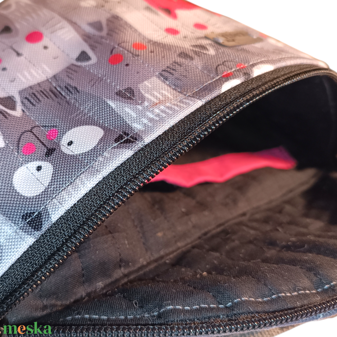 Szürke cicás övtáska - táska & tok - övtáska - Meska.hu