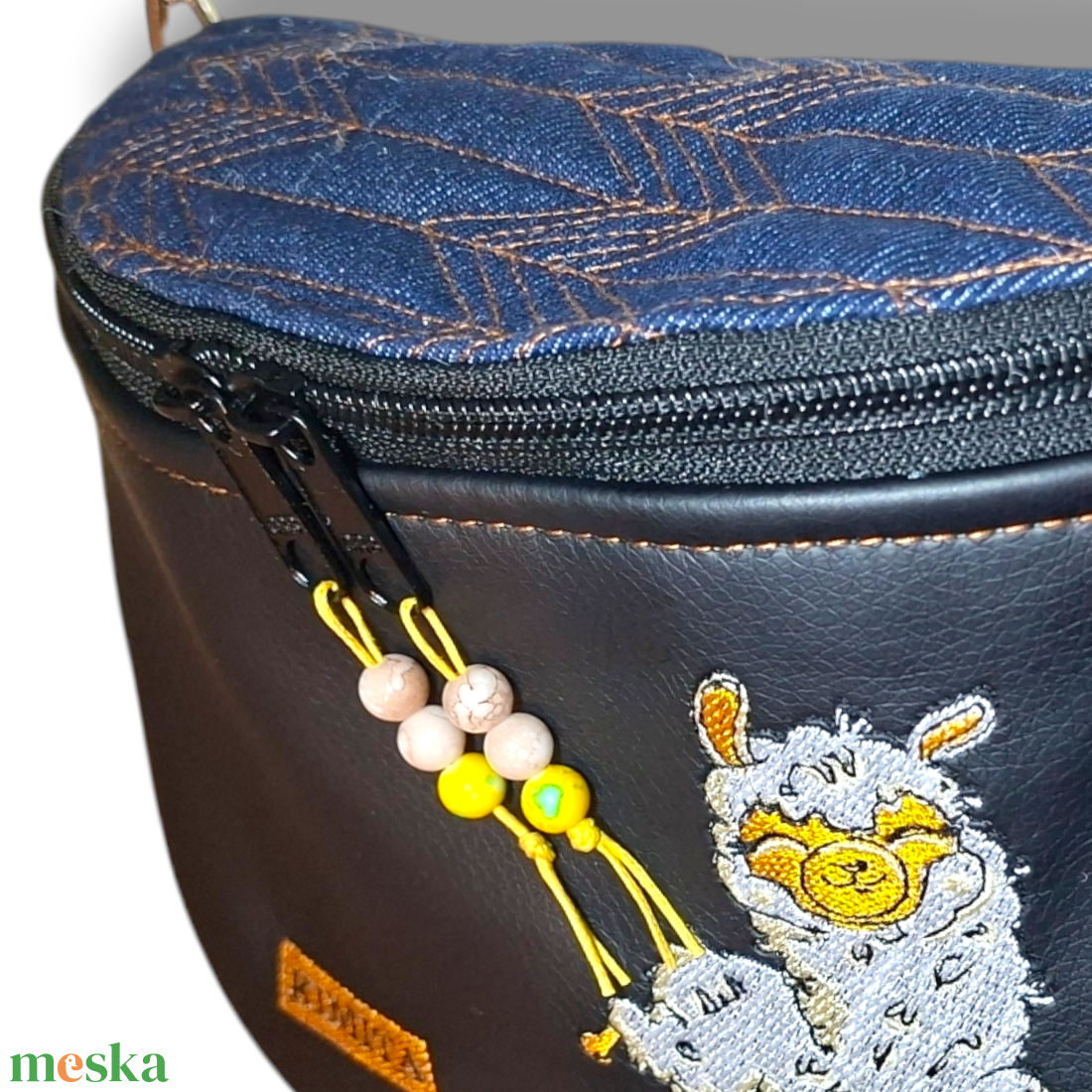 crossbody táska-bárány - táska & tok - kézitáska & válltáska - vállon átvethető táska - Meska.hu