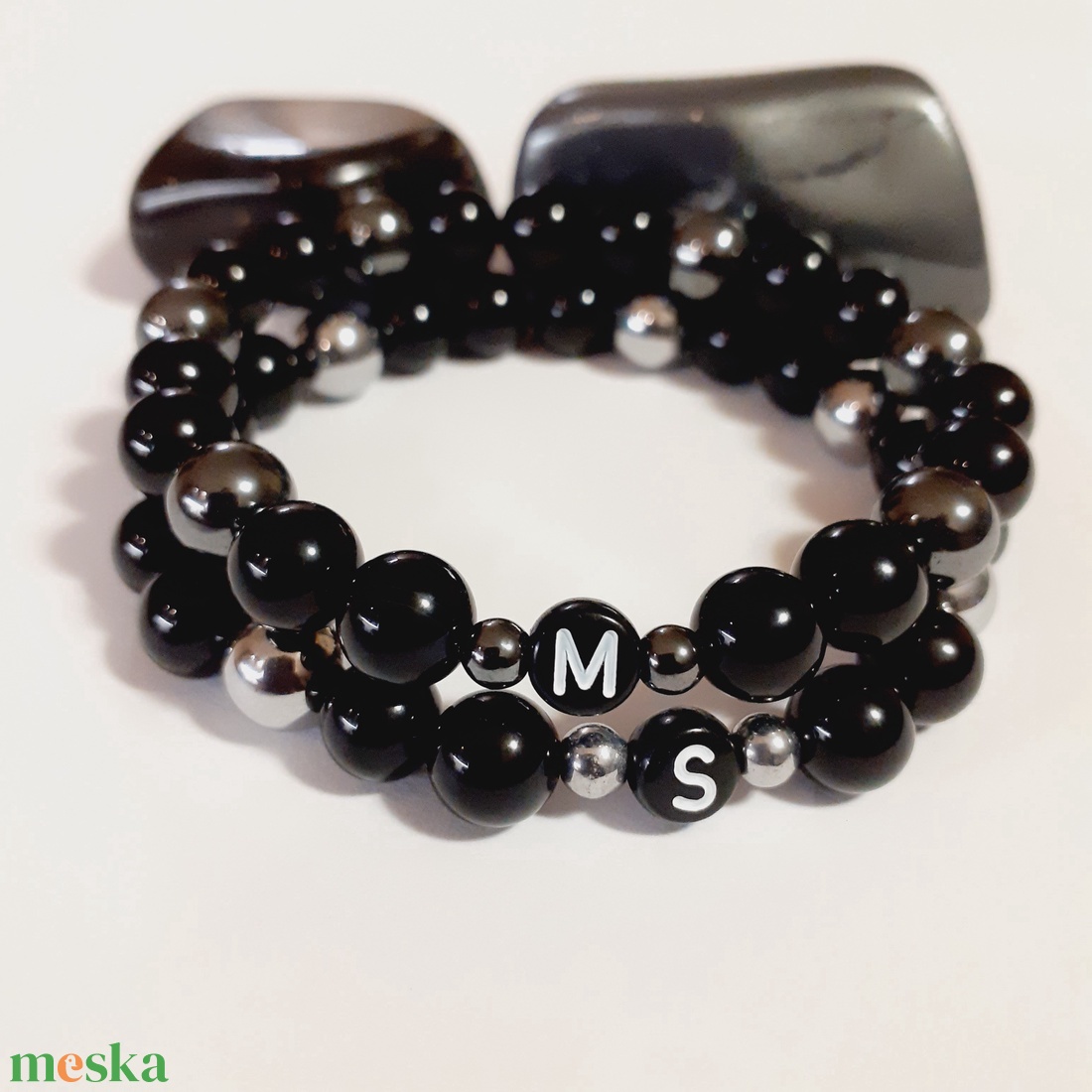Ónix és hematit páros ásvány karkötők - ékszer - karkötő - gyöngyös karkötő - Meska.hu