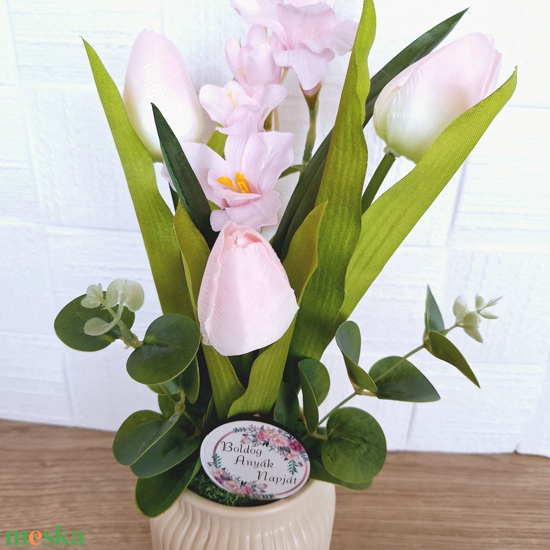 Rózsaszín tulipános selyemvirág dísz kerámia kaspóban - otthon & életmód - dekoráció - asztal és polc dekoráció - asztaldísz - Meska.hu Rózsaszín tulipános selyemvirág dísz kerámia kaspóban - otthon & életmód - dekoráció - asztal és polc dekoráció - asztaldísz - Meska.hu