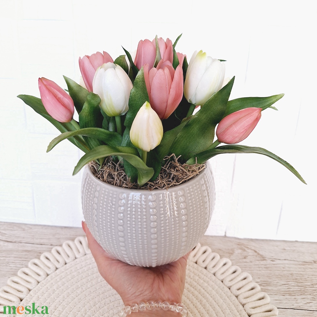 Élethű tulipános asztaldísz - otthon & életmód - dekoráció - asztal és polc dekoráció - asztaldísz - Meska.hu
