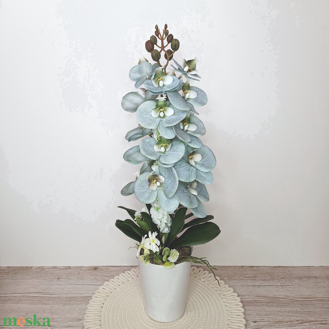 Orchidea dekoráció kerámia kaspóban-menta - otthon & életmód - dekoráció - asztal és polc dekoráció - asztaldísz - Meska.hu