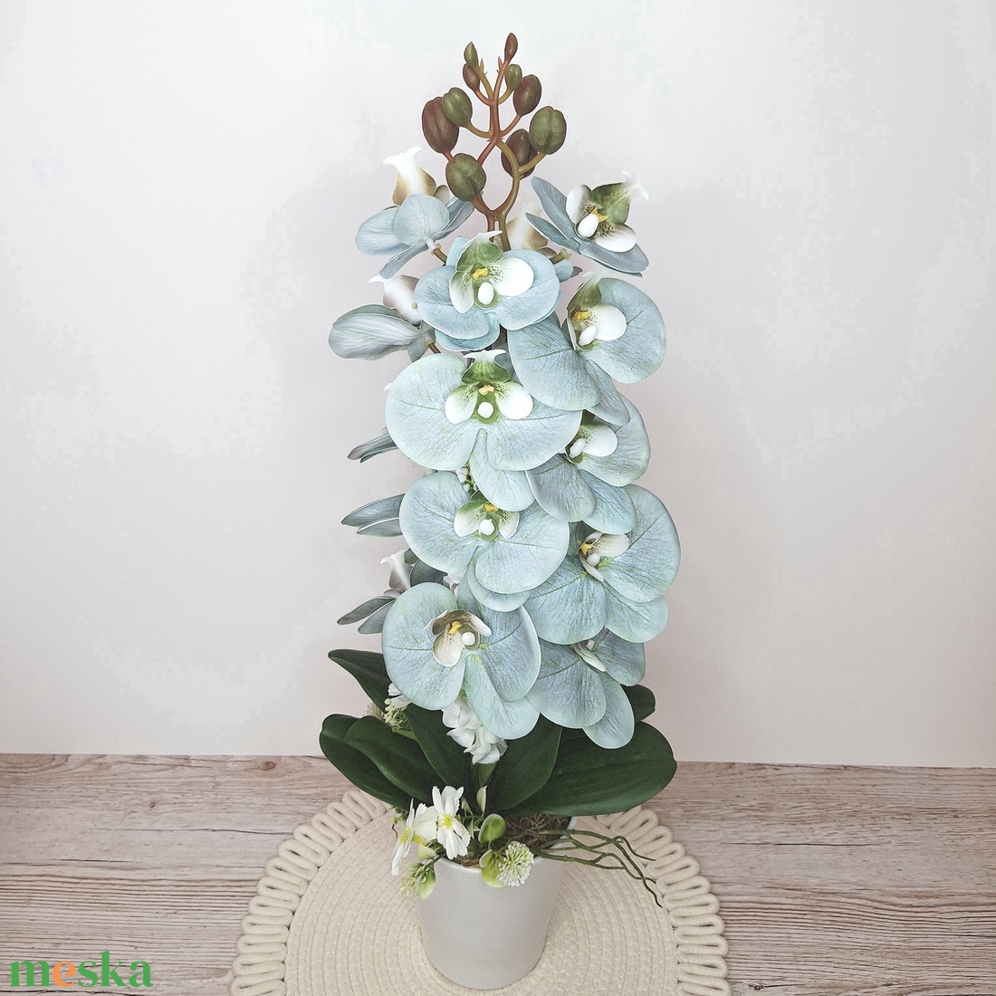 Orchidea dekoráció kerámia kaspóban-menta - otthon & életmód - dekoráció - asztal és polc dekoráció - asztaldísz - Meska.hu